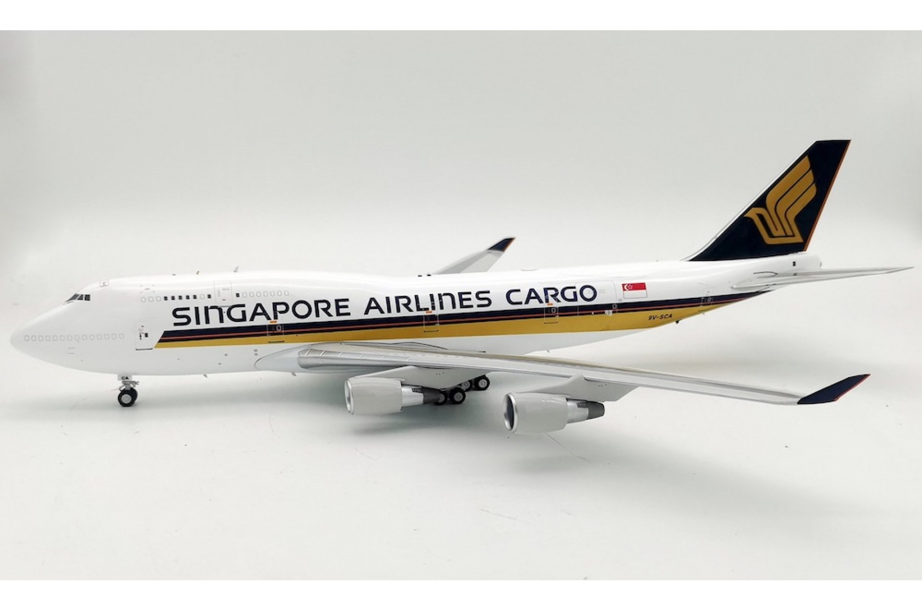 Singapore Airlines Cargo Boeing 747-400 9V-SCA (WB-747-4-062)
